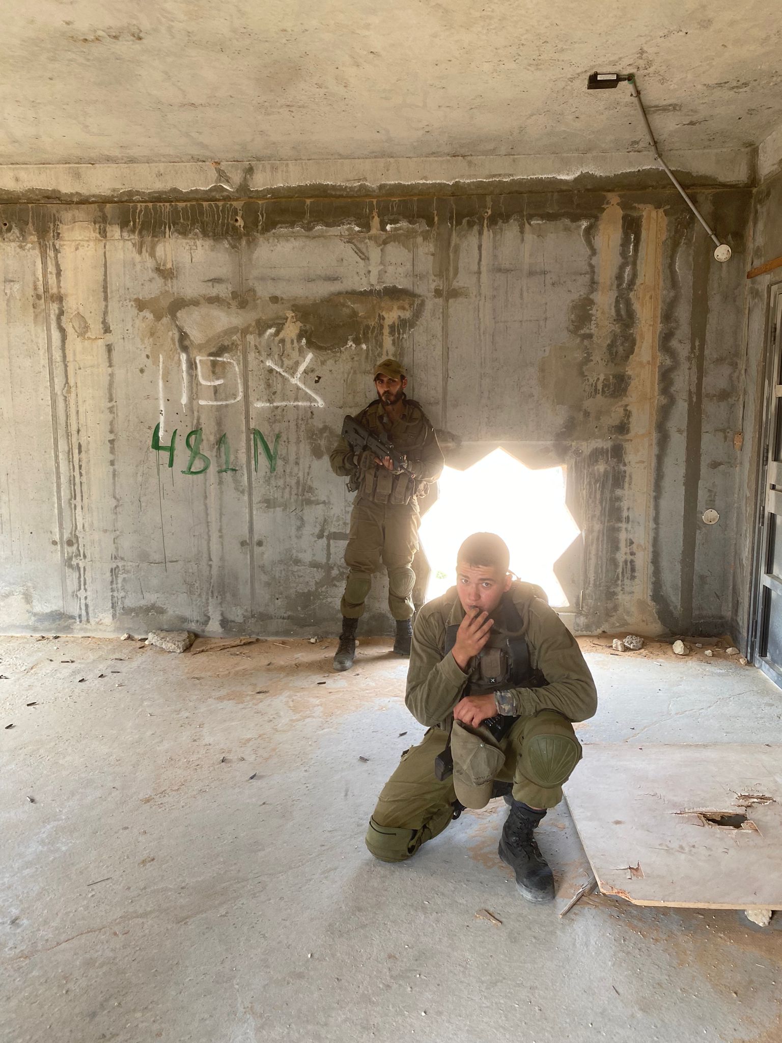 תמונה מחברת זיכרונות ראם מאיר בטיטו זל
